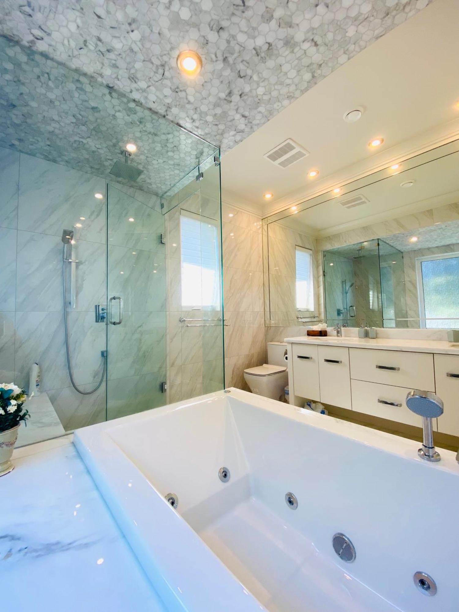 Vancouver Shangrila House ริชมอนด์ ภายนอก รูปภาพ